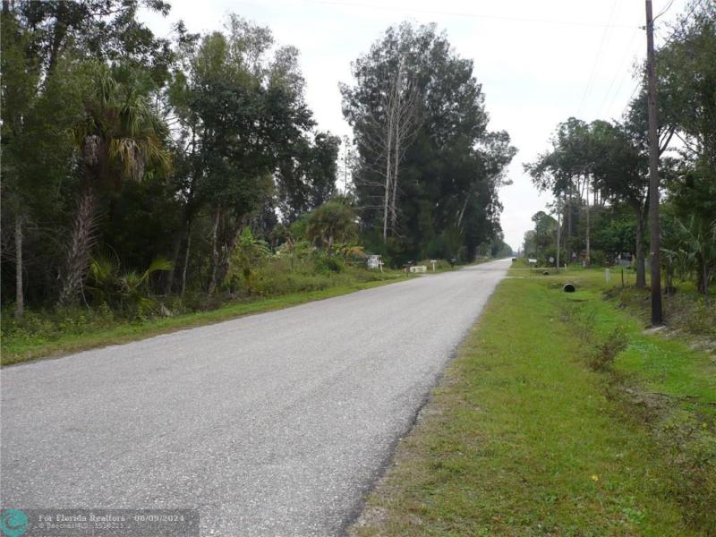  Commercial & Industrial Land Images 