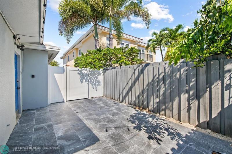 Duplex, Triplex and Fourplex Images