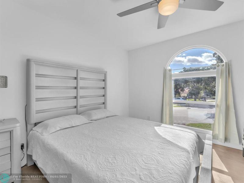  Single Family Homes Photo 15: 4391 NW 51st St  Coconut Creek,  FL 33073