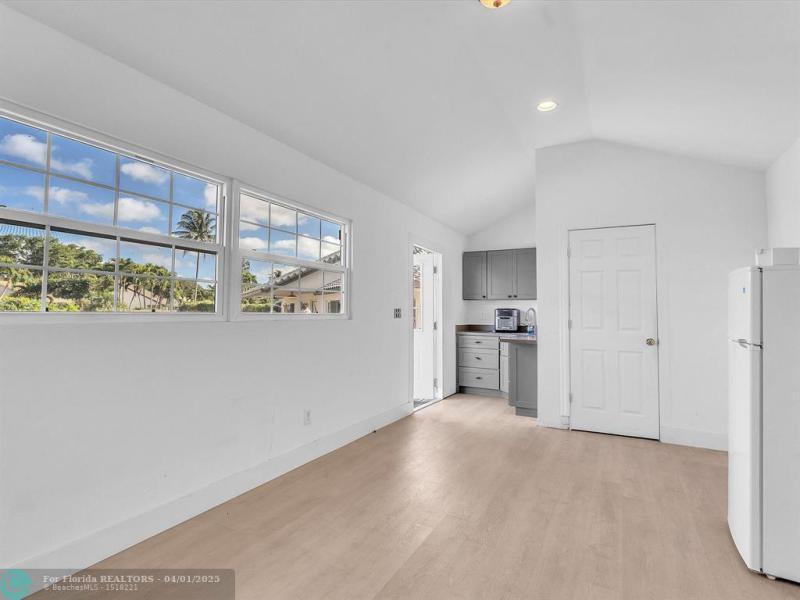  Single Family Homes Photo 18: 4391 NW 51st St  Coconut Creek,  FL 33073