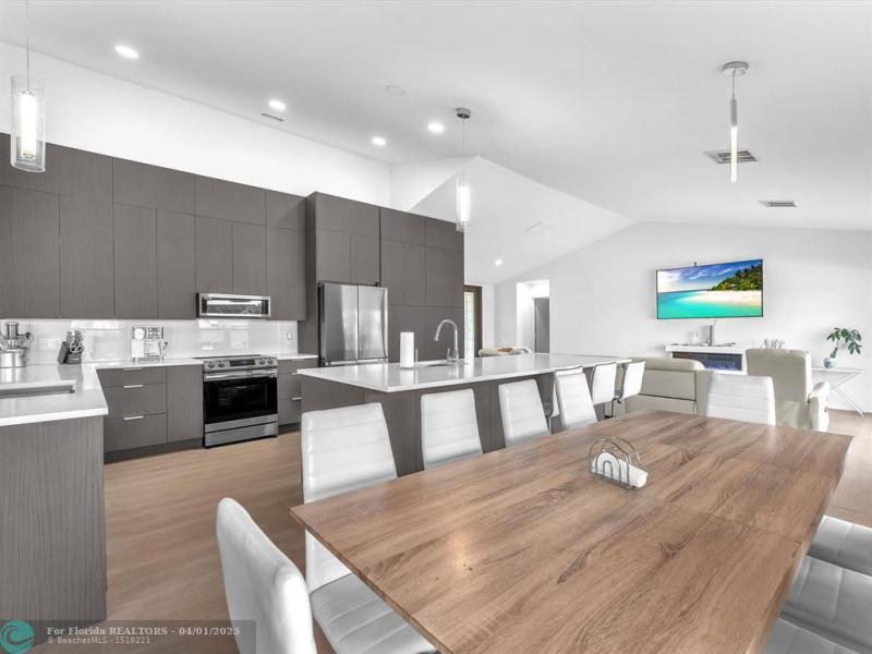  Single Family Homes Photo 6: 4391 NW 51st St  Coconut Creek,  FL 33073