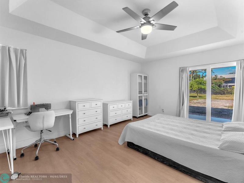  Single Family Homes Photo 9: 4391 NW 51st St  Coconut Creek,  FL 33073