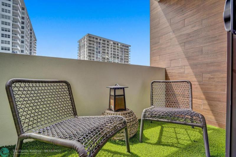  Condo & Townhome Photos