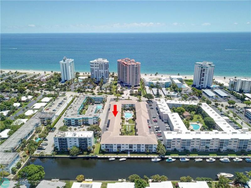  Condo & Townhome Photos