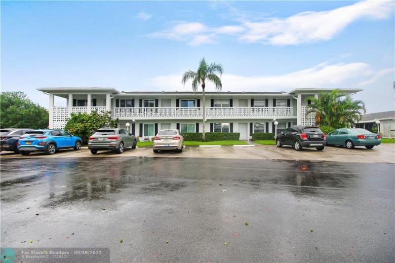  Condo & Townhome Photos