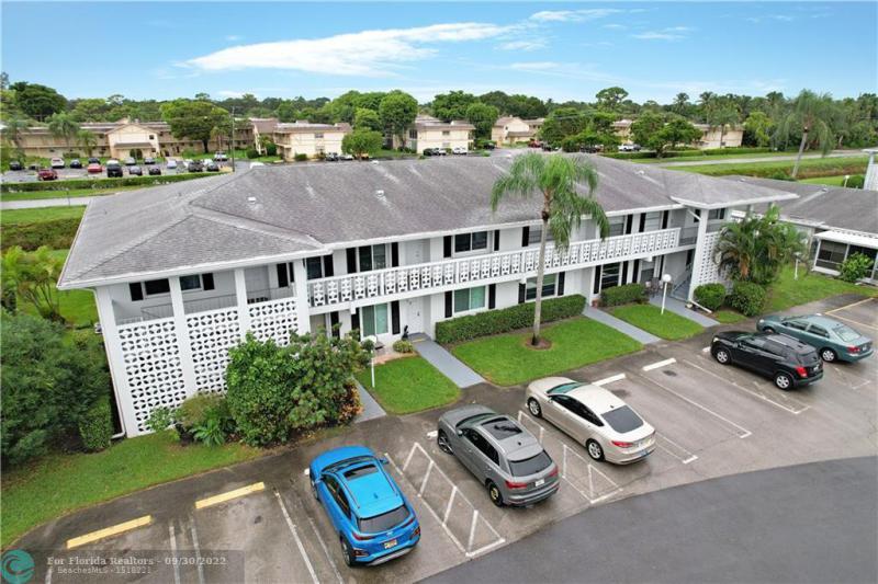  Condo & Townhome Photos