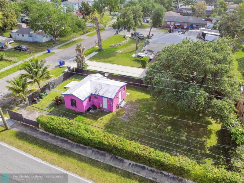  Single Family Homes Photo 6: 6170 Garfield St  Hollywood,  FL 33024