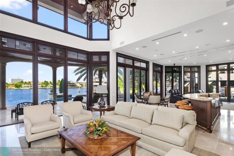  Single Family Homes Photo 11: 632 2ND KEY DR  Fort Lauderdale,  FL 33304