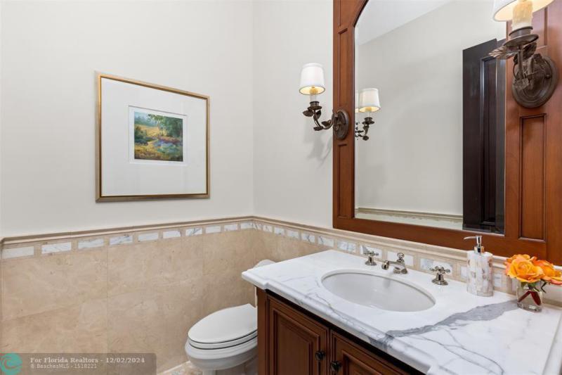  Single Family Homes Photo 21: 632 2ND KEY DR  Fort Lauderdale,  FL 33304