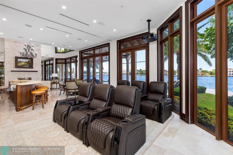  Single Family Homes Photo 24: 632 2ND KEY DR  Fort Lauderdale,  FL 33304