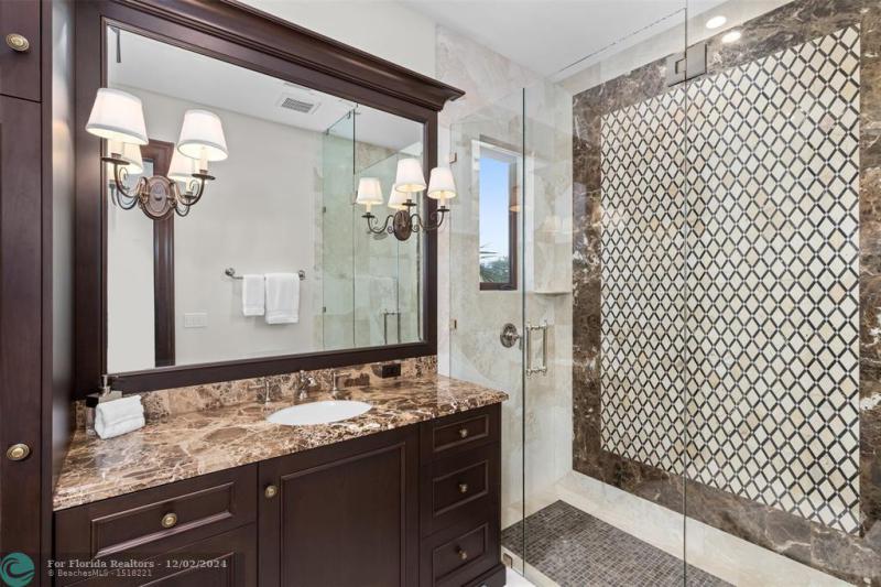  Single Family Homes Photo 44: 632 2ND KEY DR  Fort Lauderdale,  FL 33304