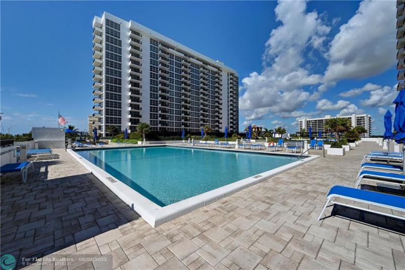  Condo & Townhome Photos
