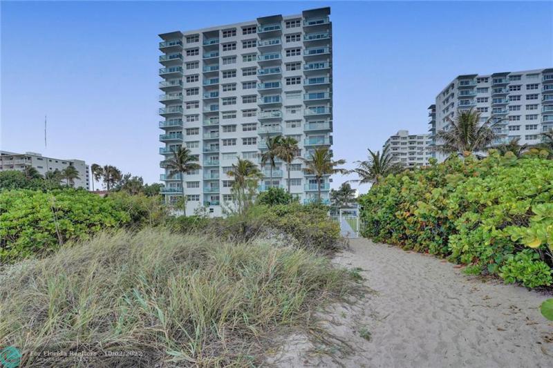  Condo & Townhome Photos