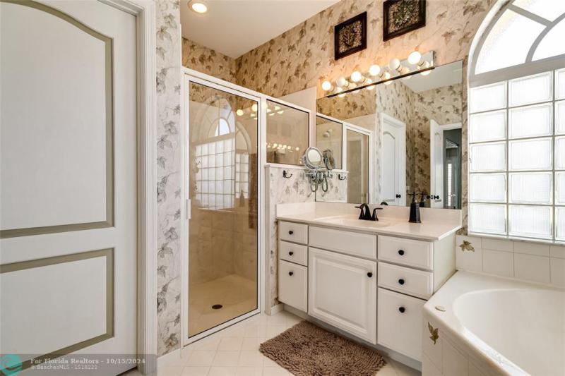  Single Family Homes Photo 18: 1520 SE 4th Ct  Deerfield Beach,  FL 33441