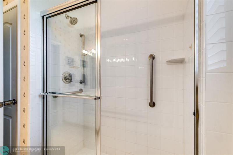  Single Family Homes Photo 25: 1520 SE 4th Ct  Deerfield Beach,  FL 33441