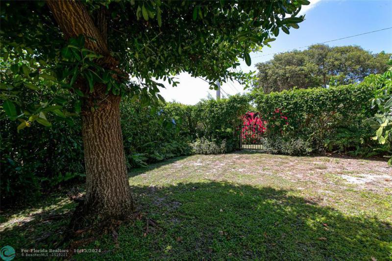  Single Family Homes Photo 34: 1520 SE 4th Ct  Deerfield Beach,  FL 33441
