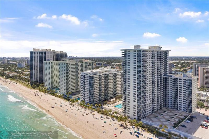  Condo & Townhome Photos