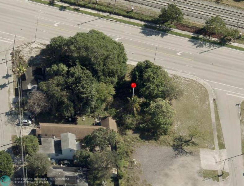  Commercial & Industrial Land Images 