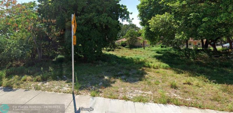  Commercial & Industrial Land Images 