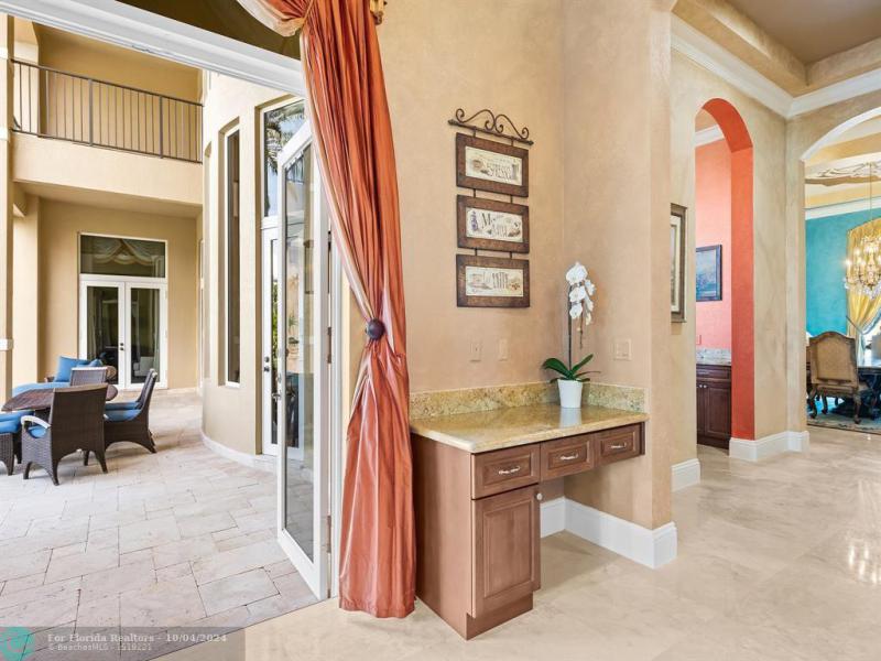  Single Family Homes Photo 27: 12575 Stoneway Ct  Davie,  FL 33330