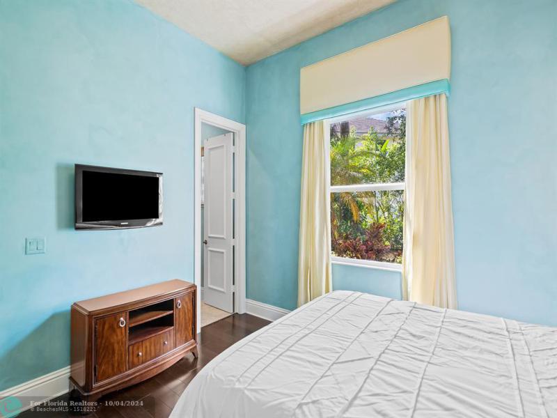  Single Family Homes Photo 38: 12575 Stoneway Ct  Davie,  FL 33330