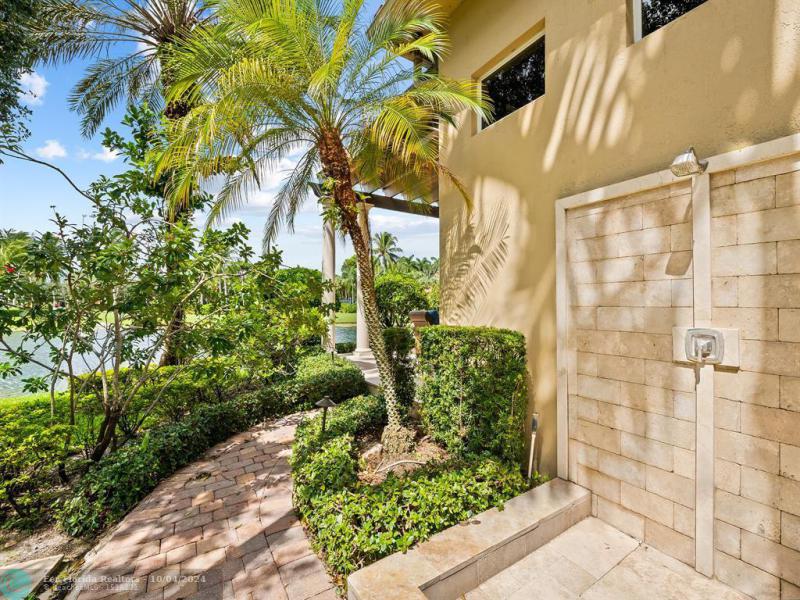  Single Family Homes Photo 78: 12575 Stoneway Ct  Davie,  FL 33330