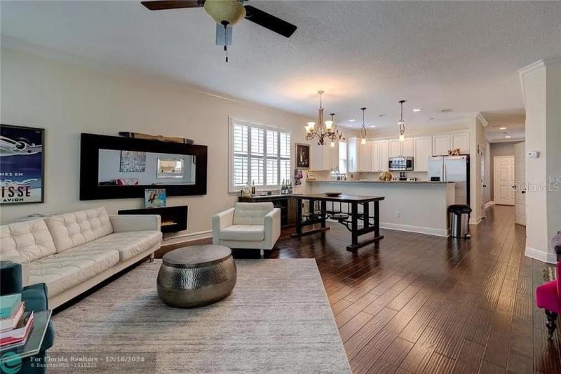 Duplex, Triplex and Fourplex Images