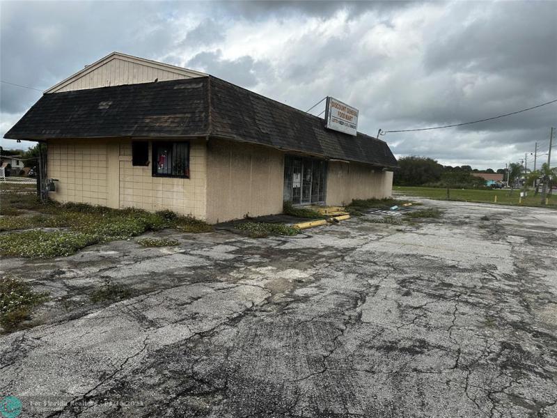  Commercial & Industrial Land Images 