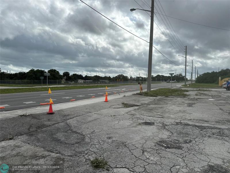  Commercial & Industrial Land Images 