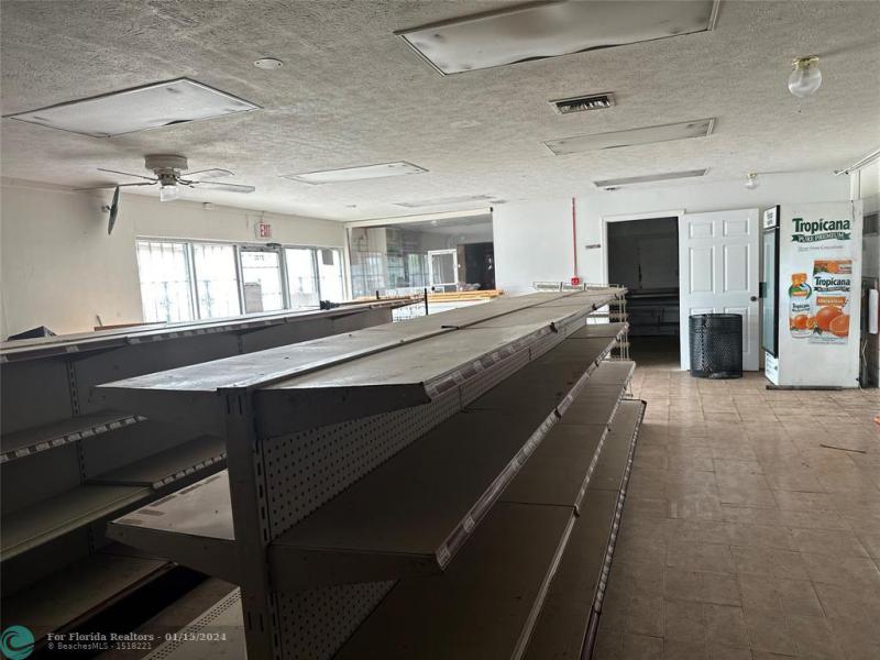  Commercial & Industrial Land Images 