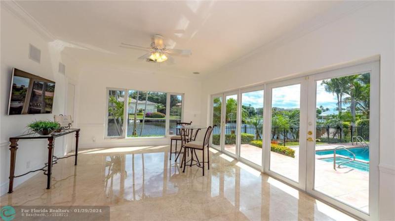  Single Family Homes Photo 12: 2 COMPASS LN  Fort Lauderdale,  FL 33308