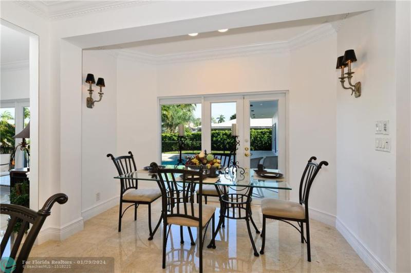  Single Family Homes Photo 17: 2 COMPASS LN  Fort Lauderdale,  FL 33308