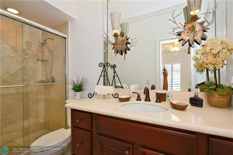  Single Family Homes Photo 24: 2 COMPASS LN  Fort Lauderdale,  FL 33308