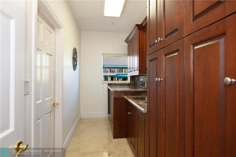  Single Family Homes Photo 26: 2 COMPASS LN  Fort Lauderdale,  FL 33308