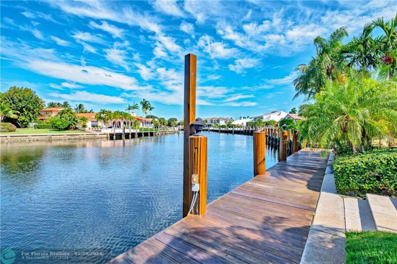 Single Family Homes Photo 39: 2 COMPASS LN  Fort Lauderdale,  FL 33308