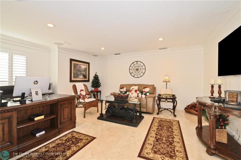  Single Family Homes Photo 9: 2 COMPASS LN  Fort Lauderdale,  FL 33308