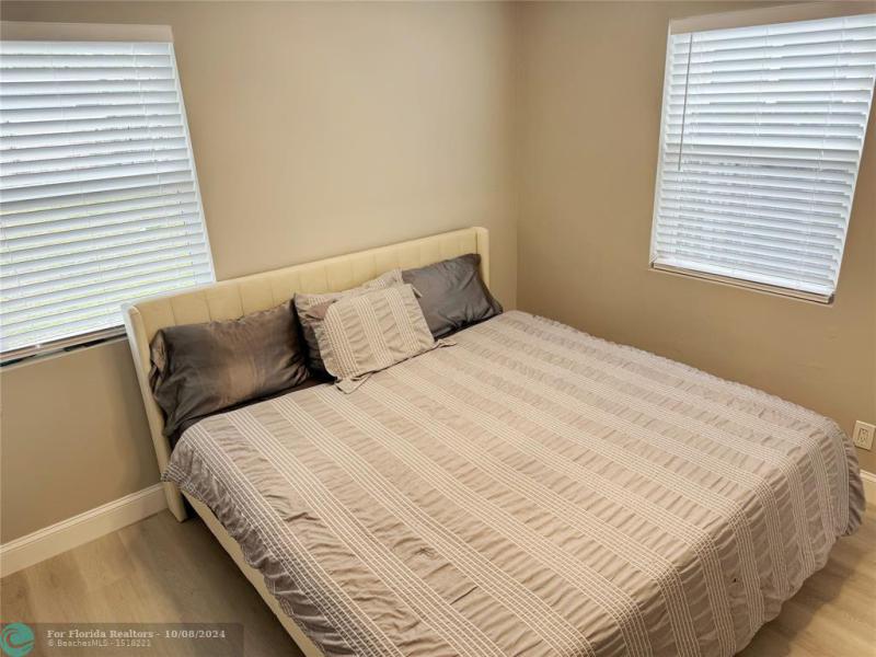 Duplex, Triplex and Fourplex Images