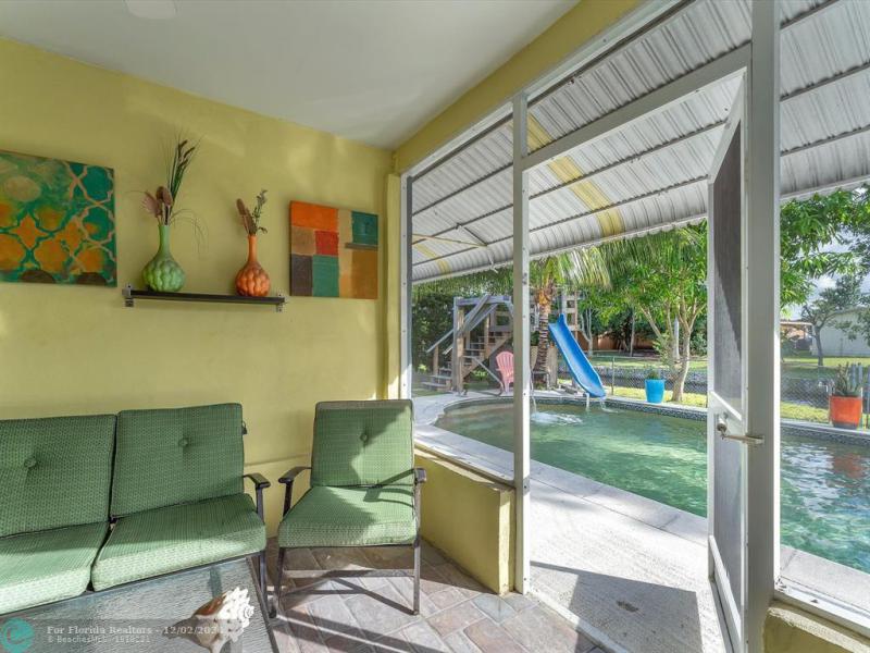  Single Family Homes Photo 17: 3354 NW 22nd St  Lauderdale Lakes,  FL 33311