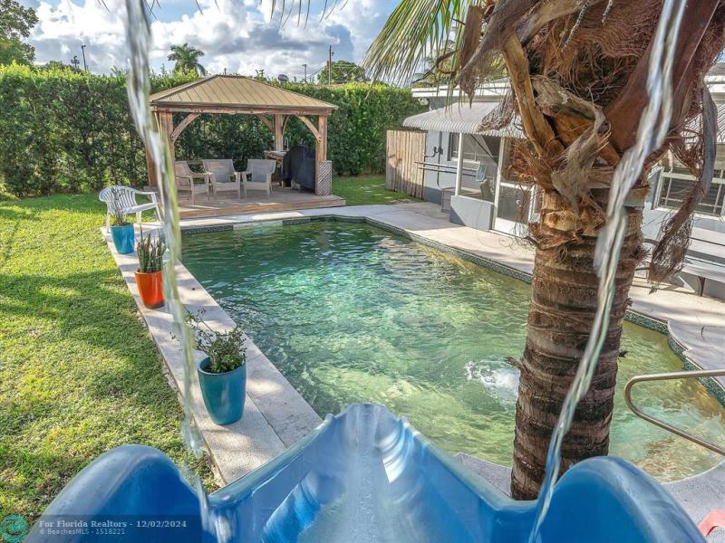  Single Family Homes Photo 19: 3354 NW 22nd St  Lauderdale Lakes,  FL 33311