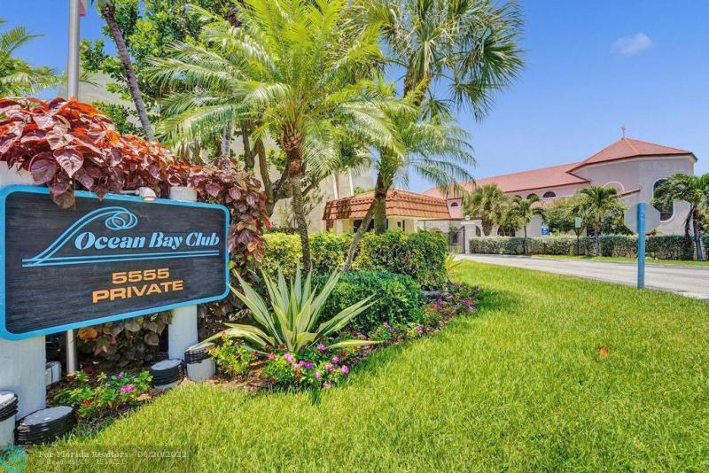  Condo & Townhome Photos