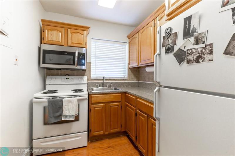  Condo & Townhome Photos