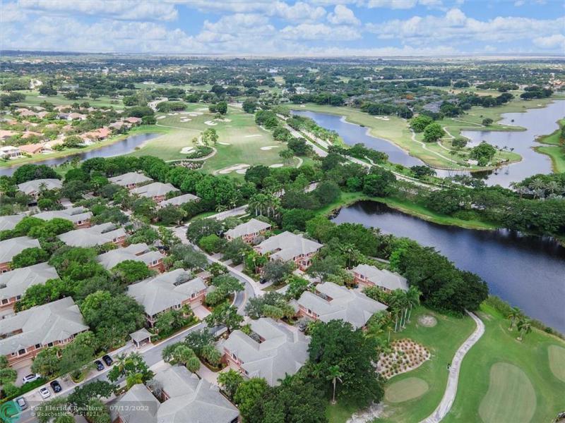  Condo & Townhome Photos