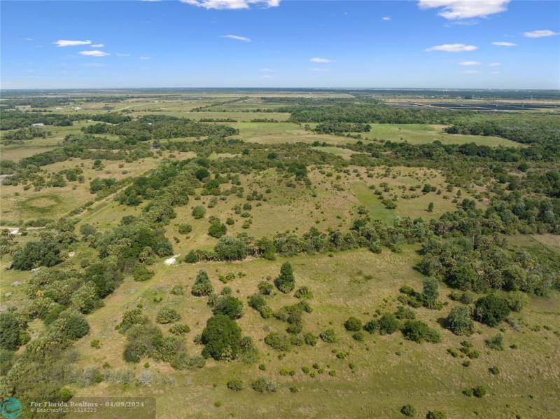  Commercial & Industrial Land Images 