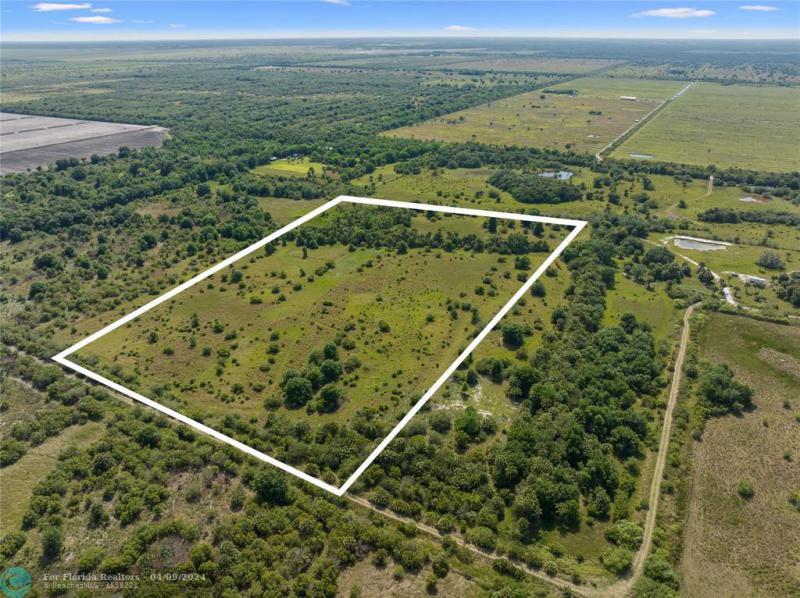  Commercial & Industrial Land Images 