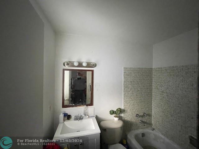 Duplex, Triplex and Fourplex Images