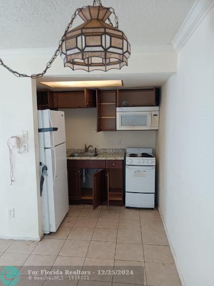 Duplex, Triplex and Fourplex Images