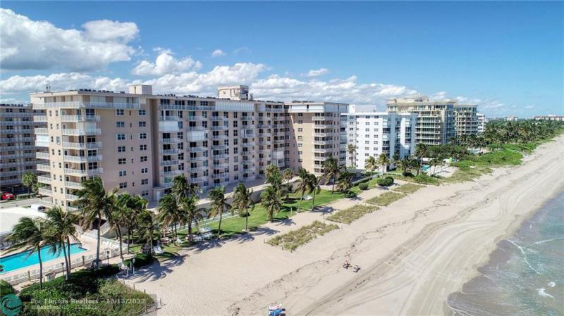  Condo & Townhome Photos