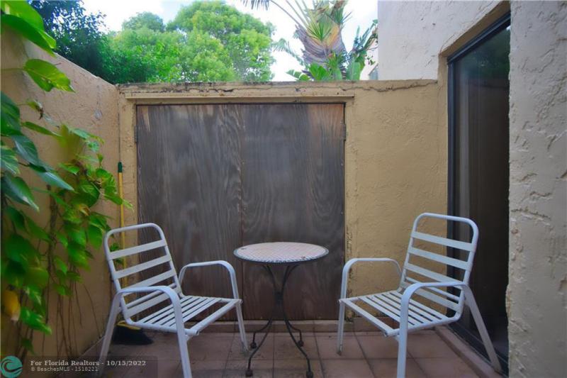  Condo & Townhome Photos