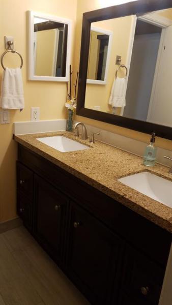  Single Family Homes Photo 13: 5261 NW 87th Ave  Lauderhill,  FL 33351