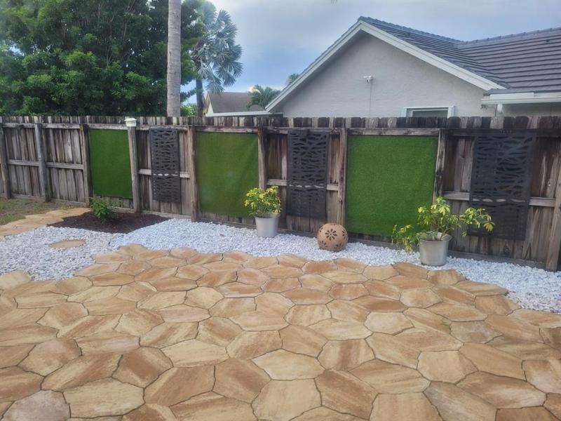  Single Family Homes Photo 25: 5261 NW 87th Ave  Lauderhill,  FL 33351